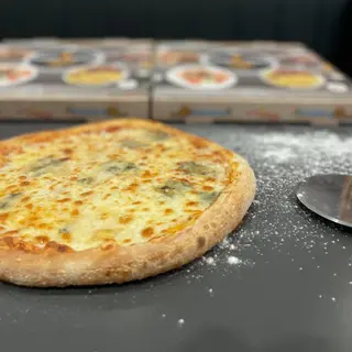 Pizza 4 Queso