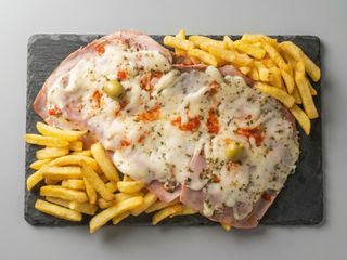 Milanesa Napolitana