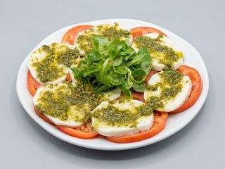 MOZZARELLA CON TOMATE