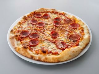 Pizza De Pepperoni (33 Cm.)