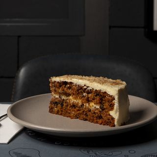 Porción De Tarta De Zanahoria