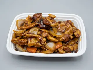 Pollo Con Almendras