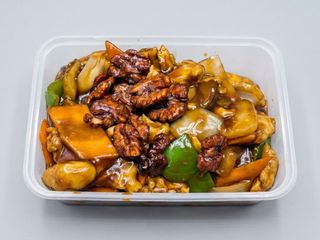 Pollo Con Nueces