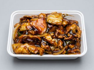 Pollo Con Salsa De Soja