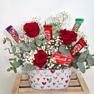 Centro 3 Rosas y Chocolatinas