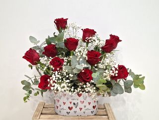 Lata 12 Rosas Rojas