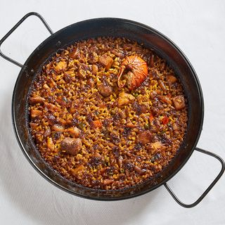Paella Parellada Tradicional con langosta