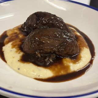 Guiso tradicional de carrillera de cerdo