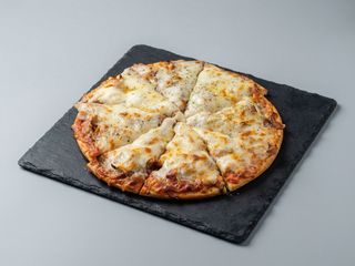 Pizza De Atún Y Gambas