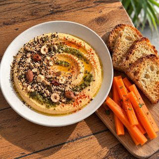 Nuestro Hummus