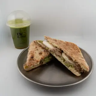 Combo (Panini + Smoothie) - Pomona Boost