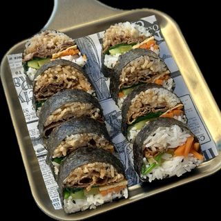 Gimbap de ternera