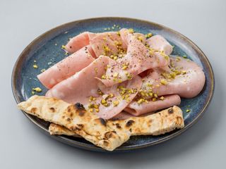 Mortadella E Pistacchi