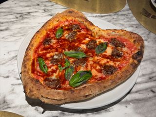 Pizza Carrillerini San Valentín