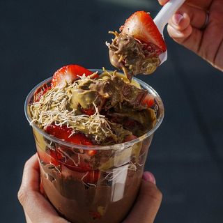 FRESAS CON CHOCOLATE DUBAI - TAMAÑO M