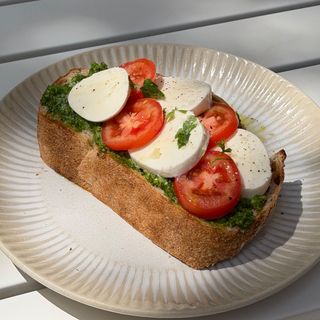 Caprese Toast