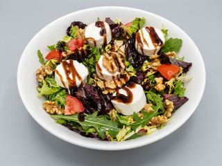 Ensalada De Queso Cabra