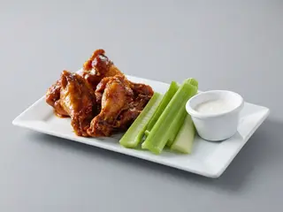 Menú Alitas De Pollo (6 Uds.)
