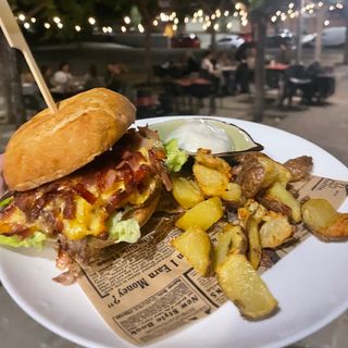 Burguer carrillera desmechada