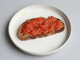 Pan Con Tomate