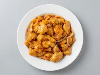 Pollo Salteado Estilo Thai