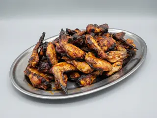Ración De Alitas De Pollo A La Barbacoa