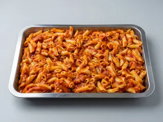 Ración De Macarrones Boloñesa