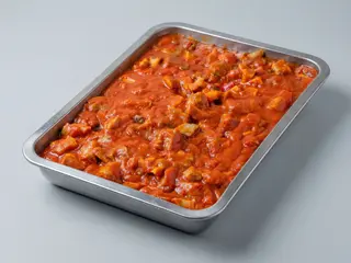 Media Ración De Magra Con Tomate Y Pimientos