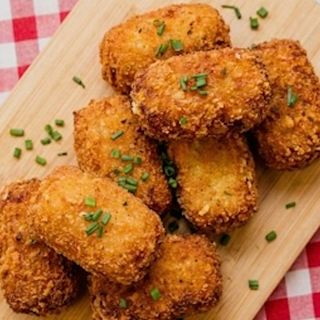 Croqueta De Pollo A Last