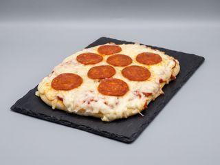 Pizza Rectangular Mozzarella Y Pepperoni