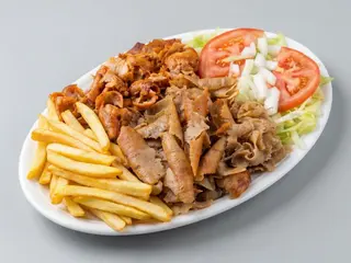 Mixto Con Patatas Y Ensalada