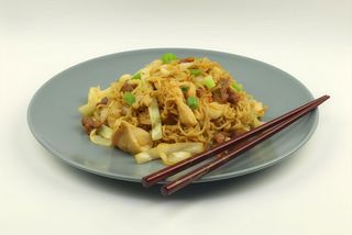 104. Tallarines chinos con Gambas