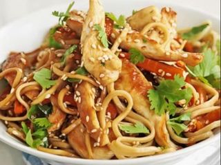 Lamian Salteado con Pollo