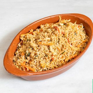 Arroz integral con verduras y frutos secos