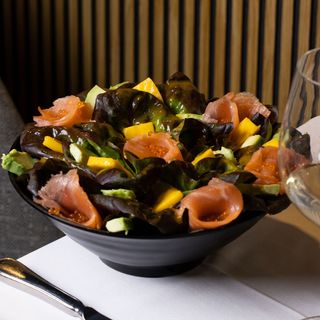 Ensalada De Salmón Ahumado