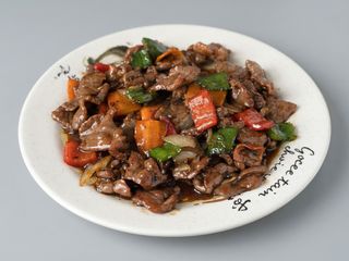 Ternera Estofado En Salsa De Soja 红烧牛肉