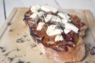 Torrada De Bacó Amb Ceba