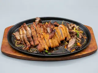 107. Pato Sobre Bandeja Quemada