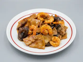81. Gambas Con Bambú Y Setas