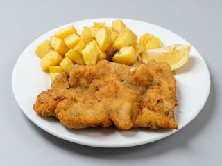 Milanesa de ternera con guarnición 