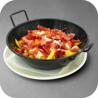 Sartén De Patatas Con Jamón Y Huevo