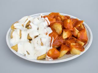 Ración De Patatas Bravioli