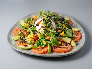 Ensalada De Burrata