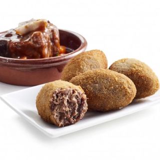 Croquetas de rabo de vacuno