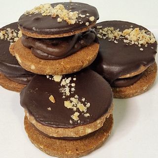 ALFAJOR DE AVELLANAS Y NUTELLA (POR 2 UNIDADES)