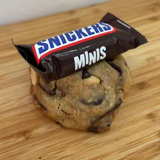 EXPLOSION DE SNICKERS Y CARAMEL
