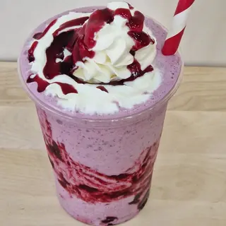 Milkshake Frutos del Bosque (batido de helado)