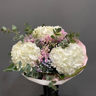 Ramo de 3 hortensias