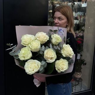 Ramo de 9 rosas blancas