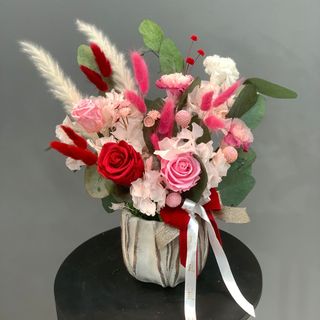 Centro de flor preservado ( colores claros )